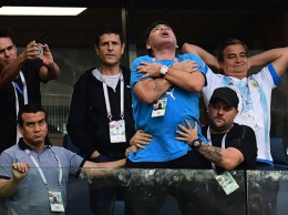 ФИФА перестанет платить Марадоне из-за его поведения