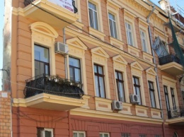 Одесский Дом с одной стеной изнутри: как выглядят квартиры необычного здания, - ФОТО