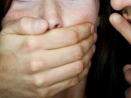 Изнасиловал и приказал молчать: на Донетчине задержали мужчину, который надругался над школьницей