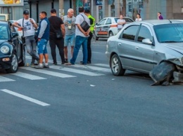 Тройное ДТП возле гостиницы «Днепропетровск»