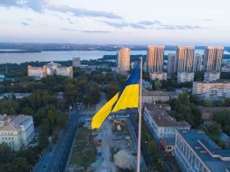 Самый высокий флаг взвился над городом-форпостом (ФОТО)