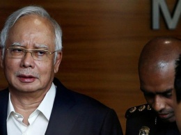 Арестован экс-премьер Малайзии, у которого дома нашли 70 мешков с наличными