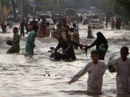 Пакистан затопило муссонными дождями, есть жертвы