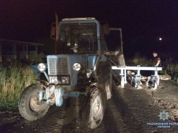 На Луганщине мотоциклист врезался в трактор и погиб на месте аварии (Фото)