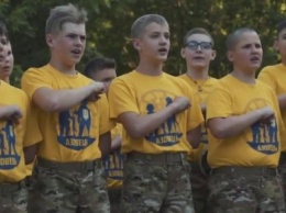 Под Мариуполем "Азов" организует военно-патриотический лагерь для детей