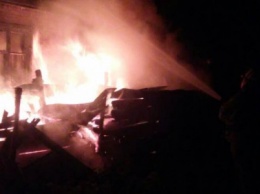 В центре Гуляйполя сгорел жилой дом, - ФОТО