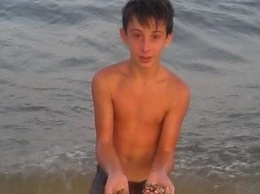 13-летний Дима, пострадавший от взрыва под Мариуполем, будет жить