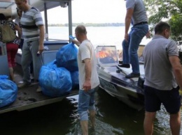 Кременчужане собирали мусор на островах Днепра (фото и видео)