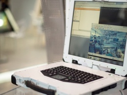 «Ростех» представила сверхпрочный ноутбук ЕС1866 с процессором «Эльбрус»