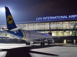В аэропорту "Львов" задерживается четыре рейса авиакомпании SkyUp