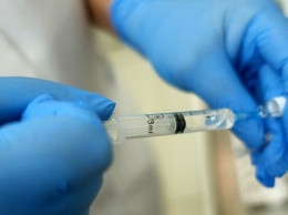 Эксперт считает преждевременным говорить об эффективной вакцине против ВИЧ