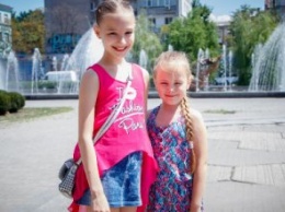 Бюджет участия в действии: воспитанники днепровской школы классического танца получили новую профессиональную одежду и обувь