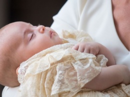 Принц Уильям и Кейт Миддлтон крестили своего младшего сына принца Луи