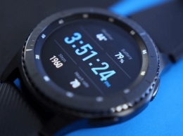 Samsung подтвердила релиз Galaxy Watch вместо Gear S4