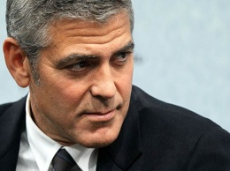 Джордж Клуни попал в аварию в Италию и доставлен в больницу