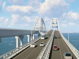 РосСМИ: Крымский мост вот-вот рухнет, ездить по нему опасно