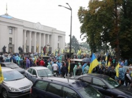 Прокурор-халявщик осудил владельцев "евроблях" за митинг в Киеве