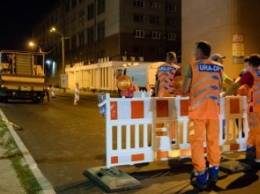 Для удобства автомобилистов в Днепре почти половину дорог ремонтируют ночью