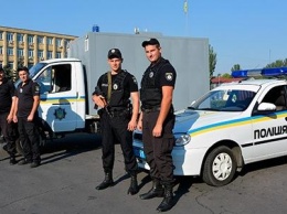В Одессе пытаются уволить полицейского охраны, на которого напал дебошир