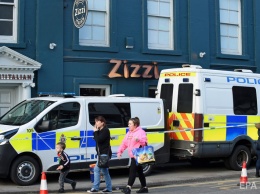 Британская полиция сообщила об инциденте c мужчиной возле ресторана в Солсбери, где обедали Скрипали в день отравления