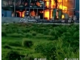 В Китае взлетел на воздух химический завод, погибло 19 человек