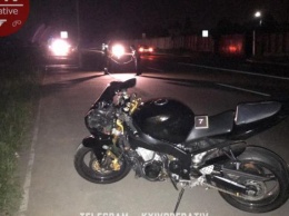 В столице возле Берковецкого кладбища мотоциклист насмерть сбил женщину