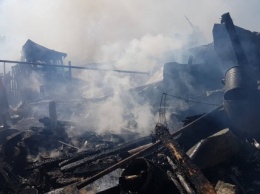 В пятницу, 13-го, один пожар тушили 12 николаевских спасателей