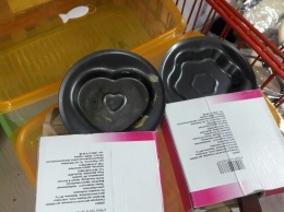 В АТБ продают бракованные сковородки (Фото)