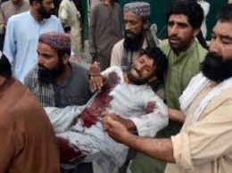 В результате теракта исламистов в Пакистане погибли 140 челове