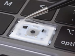 IFixit нашли в клавиатуре нового MacBook Pro дополнительную защиту от крошек и пыли