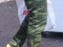 Мода по-донецки: в сети обсуждают "боевую подругу Захарченко" в камуфляже и на шпильках