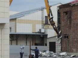 В Кемерово начали сносить ТРЦ "Зимняя вишня", где заживо сгорели 60 посетителей