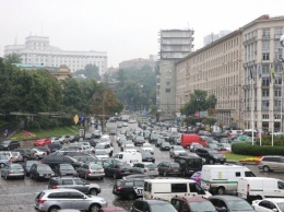 Фискалы рассказали, сколько транзитных "евроблях" застряло в Украине