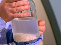 При помощи фитотерапии успешно можно бороться с отложением солей в организме