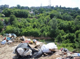 В Днепре ликвидируют стихийные свалки