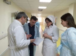 Российские врачи отказались лечить пенсионерку, кричащую от боли. ВИДЕО