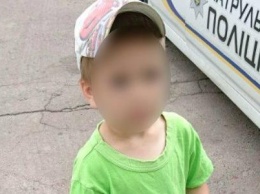 В Чернигове патрульные вернули в семью 6-летнего потерявшегося мальчика