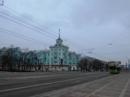 Блогер рассказал, как Луганск обходит Донецк