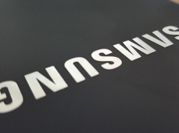 В Сети появились новые эскизы сгибающегося смартфона Samsung Galaxy X