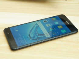 Эксперты составили свое мнение о бюджетном смартфоне Huawei Y7 Prime