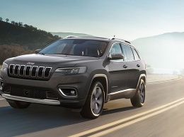 Jeep озвучил российские цены на обновленный Cherokee