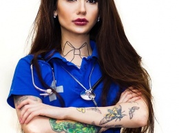 Дикие россияне затравили медсестру-красотку за любовь к селфи
