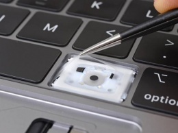 Apple подтвердила предназначение прокладки под клавиатурой новых MacBook Pro