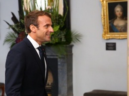 Это нужно увидеть: Макрон представил обновленный символ Франции