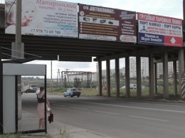 В Керчи подрядчик надеется сдать УЖКХ остановочные павильоны