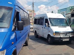 В Бердянске столкнулись два пассажирских автобуса