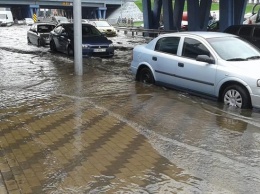 Новая дождевая канализация на Левобережке: власть выделяет миллионы, но не говорит на что именно