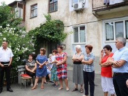 Жители домов по ул. Заводской, возле которых хочет строить галерею Николаевский комбинат хлебопродуктов, намерены обращаться в суд