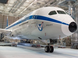 El Al покрасила новый лайнер мечты в ретро-ливрею 1960-х годов в честь юбилея авиакомпании