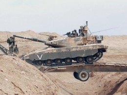 Перемирию конец: В Газе артобстрел и танки